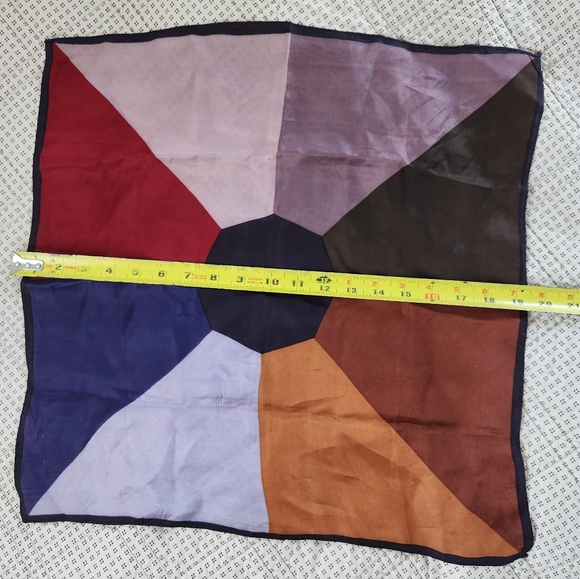 Colorful Geometric Pattern Scarf - Picture 7 of 8